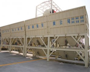 180攪拌站配料機(jī)型號(hào)