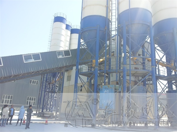 中小型混凝土攪拌站水泥倉(cāng)支腿留多高合適