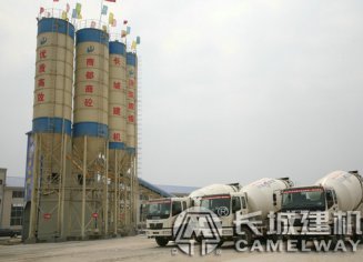 建一個180的混凝土攪拌站都需要購買哪些設(shè)備