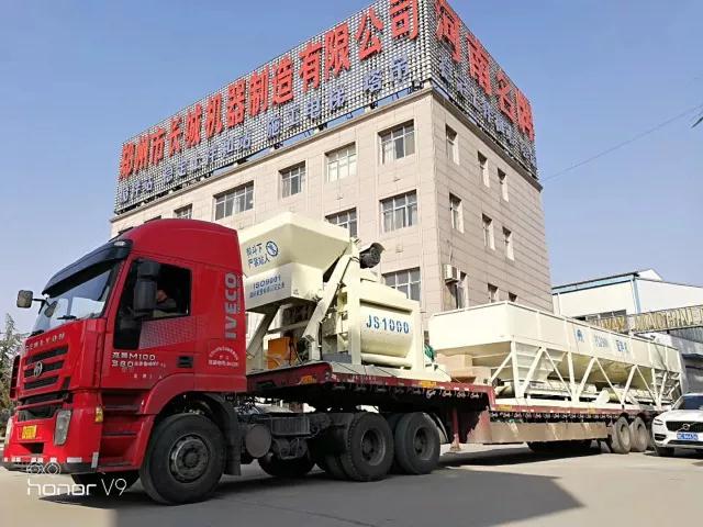 長(zhǎng)城建機(jī)發(fā)貨裝車(chē)現(xiàn)場(chǎng)